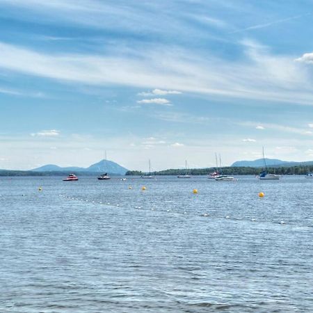 Ferienwohnung La Vie Aupres Du Lac Magog Exterior foto