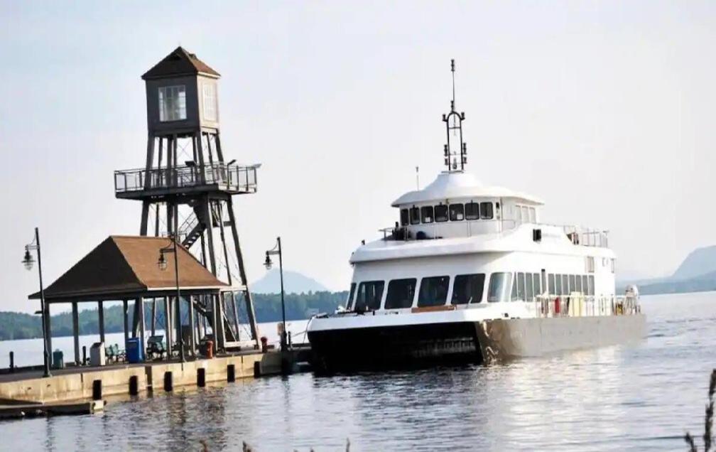 Ferienwohnung La Vie Aupres Du Lac Magog Exterior foto