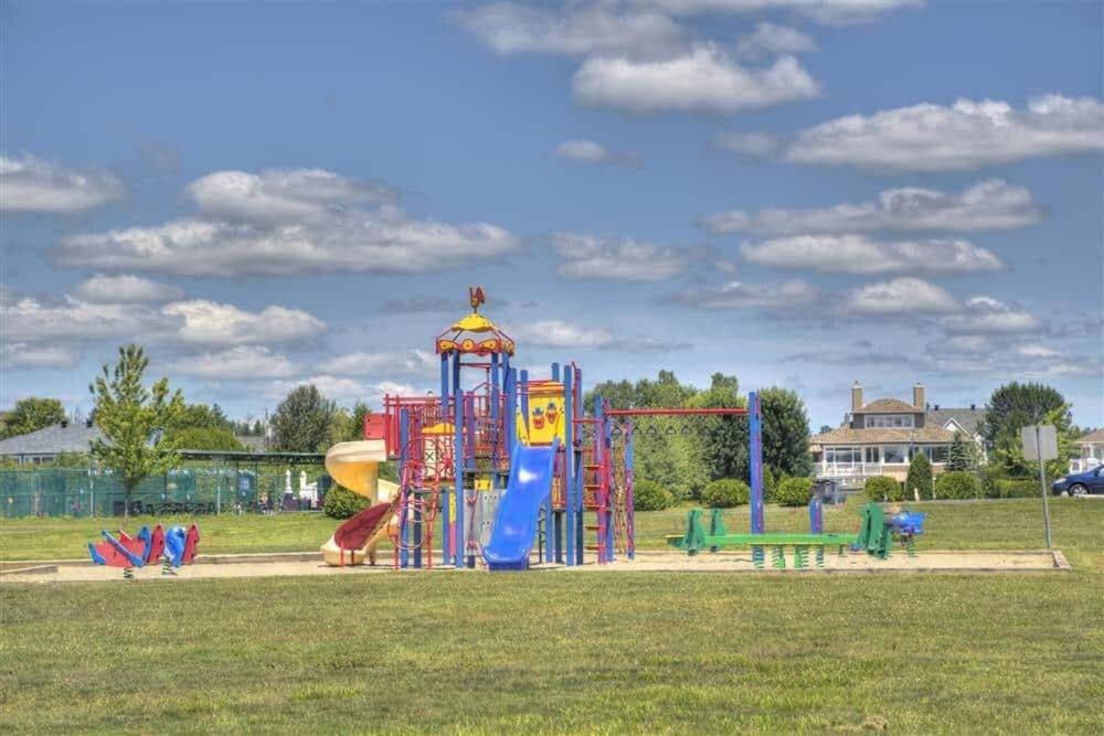 Ferienwohnung La Vie Aupres Du Lac Magog Exterior foto